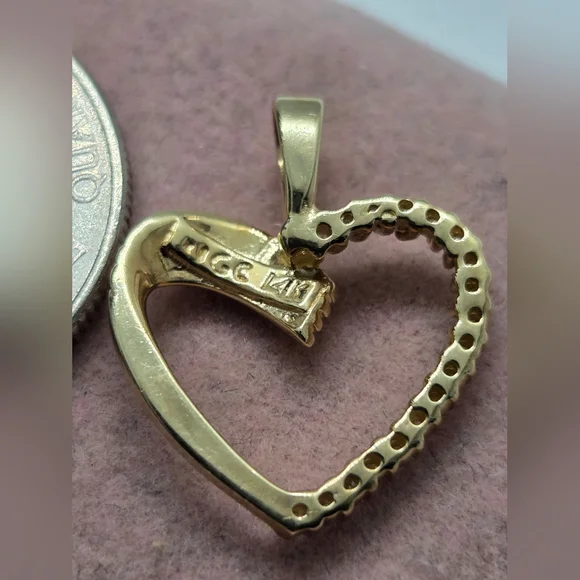 14kt Gold & Diamonds Heart Necklace